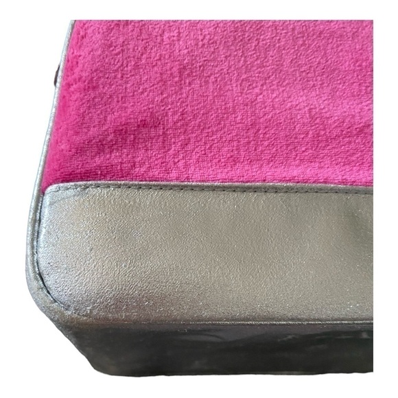 🎄CHRISTMAS GIFTS🎄 NWOT-PRINCESS COUTURE MAKEUP CASE - Picture 3 of 13